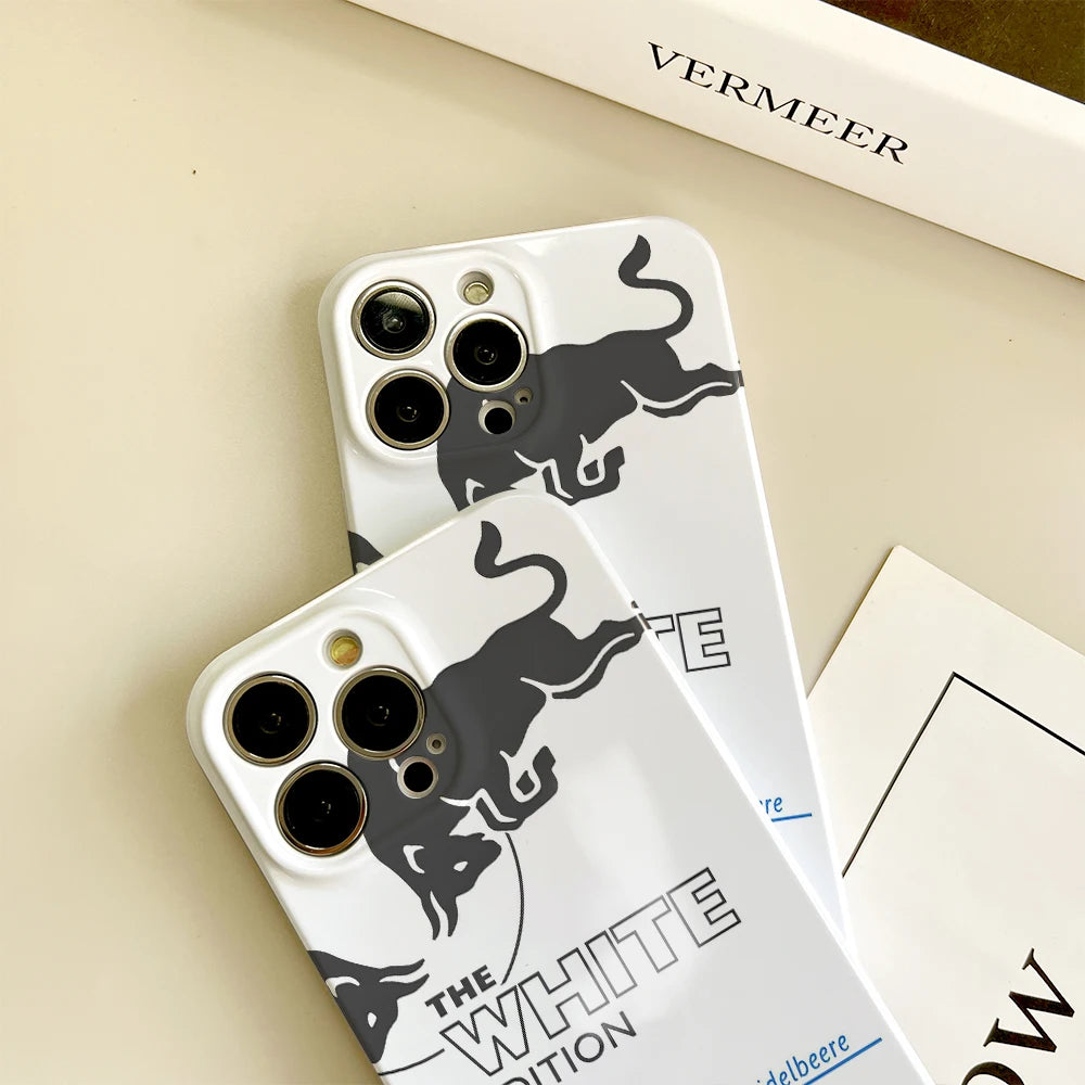Coque Blanche – Pureté & Protection